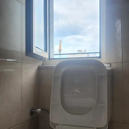 Flori Penthouse 3 * Τίρανα