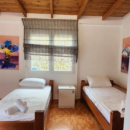 Apartment Flori Penthouse 3 Tirana